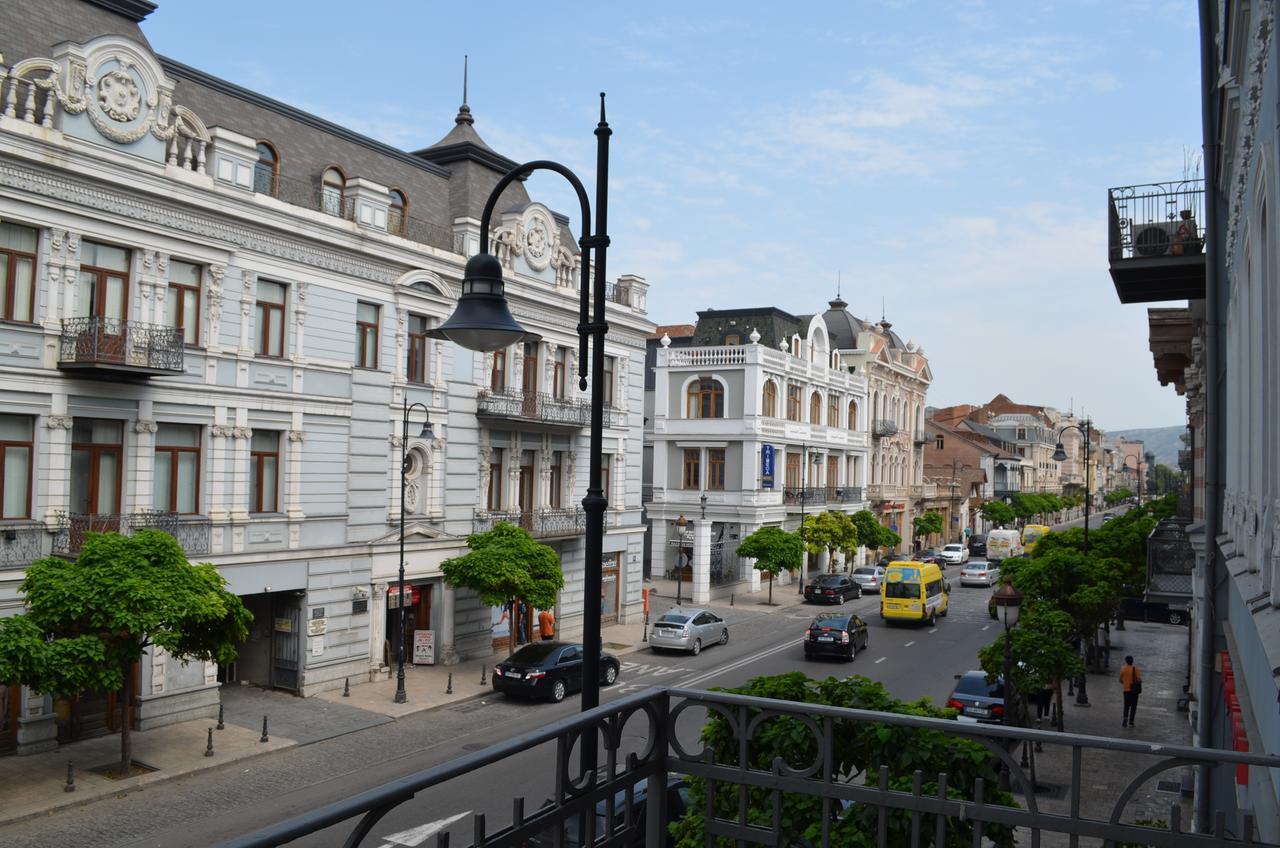 Sweet Home Agmashenebeli Тбилиси Екстериор снимка
