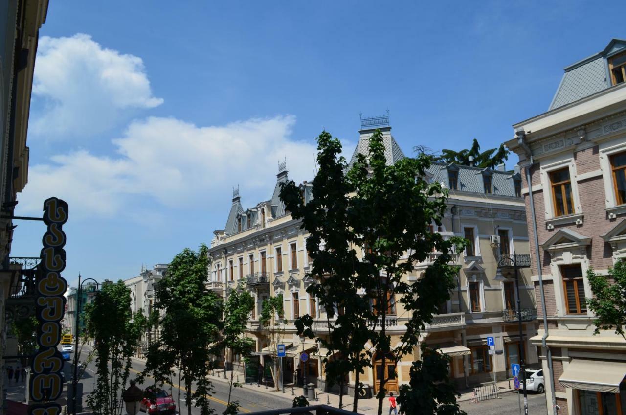Sweet Home Agmashenebeli Тбилиси Екстериор снимка
