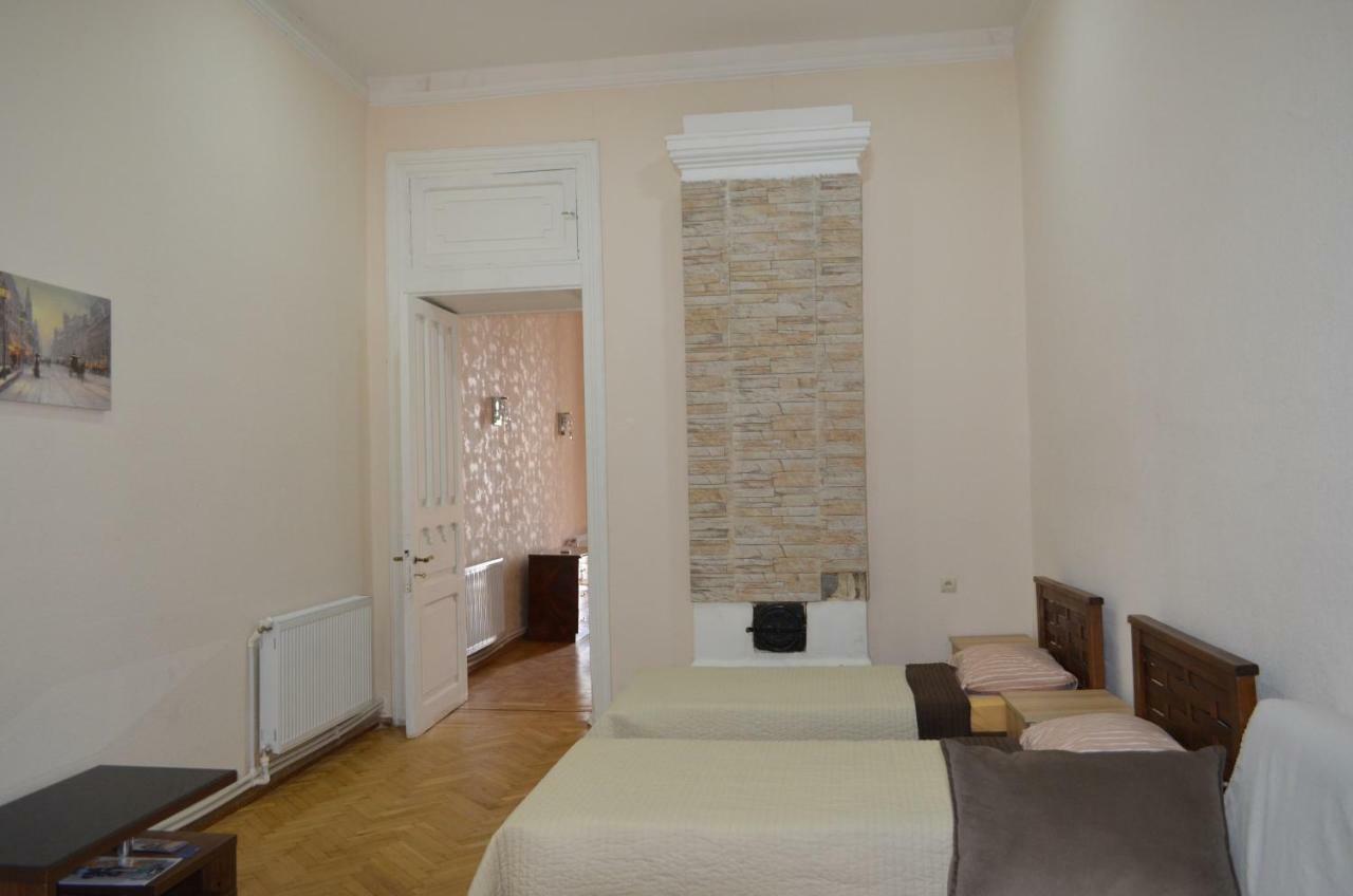 Sweet Home Agmashenebeli Тбилиси Екстериор снимка